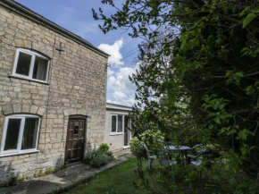 1 Westcroft Cottage, Stonehouse